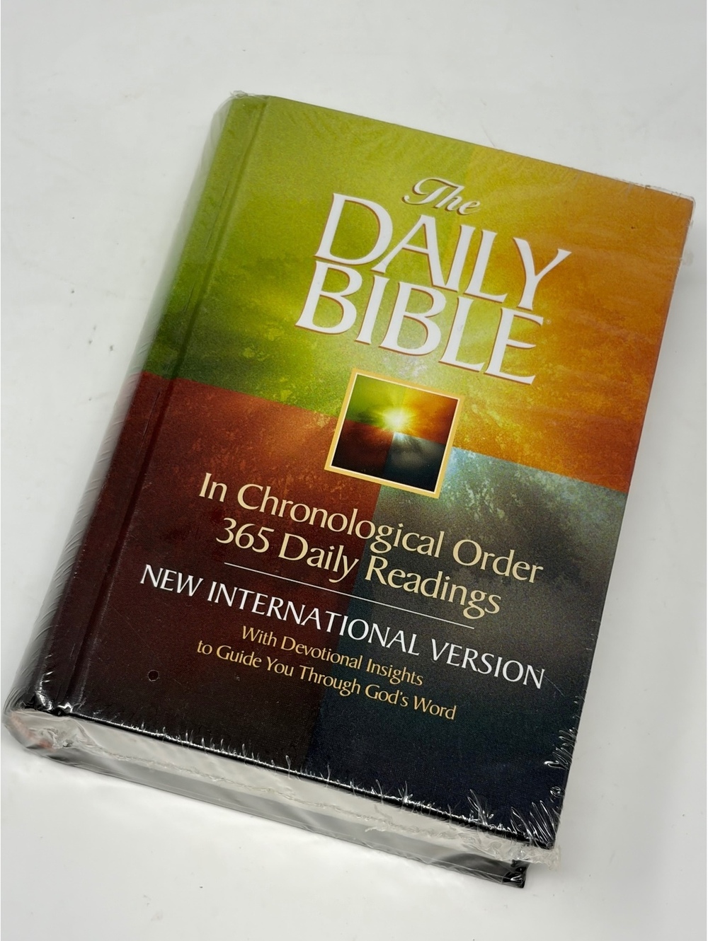 The Daily Bible: In Chronological Order 365 Daily Readings -